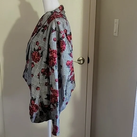 Torrid Herringbone Floral Blazer Size 14-16 - Picture 3 of 9